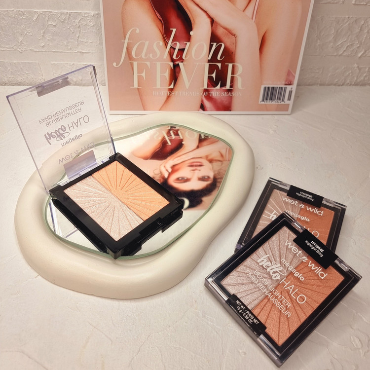 رژگونه و هایلایتر wet n wild مدل Hello HALO